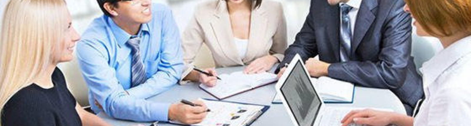 Phó Trưởng phòng Phát triển chương trình