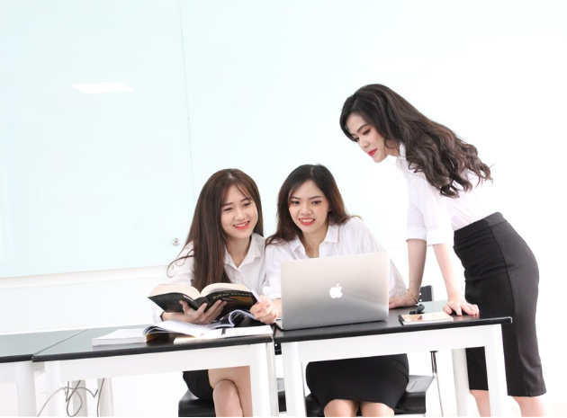 Ngành Thương mại điện tử học những gì?